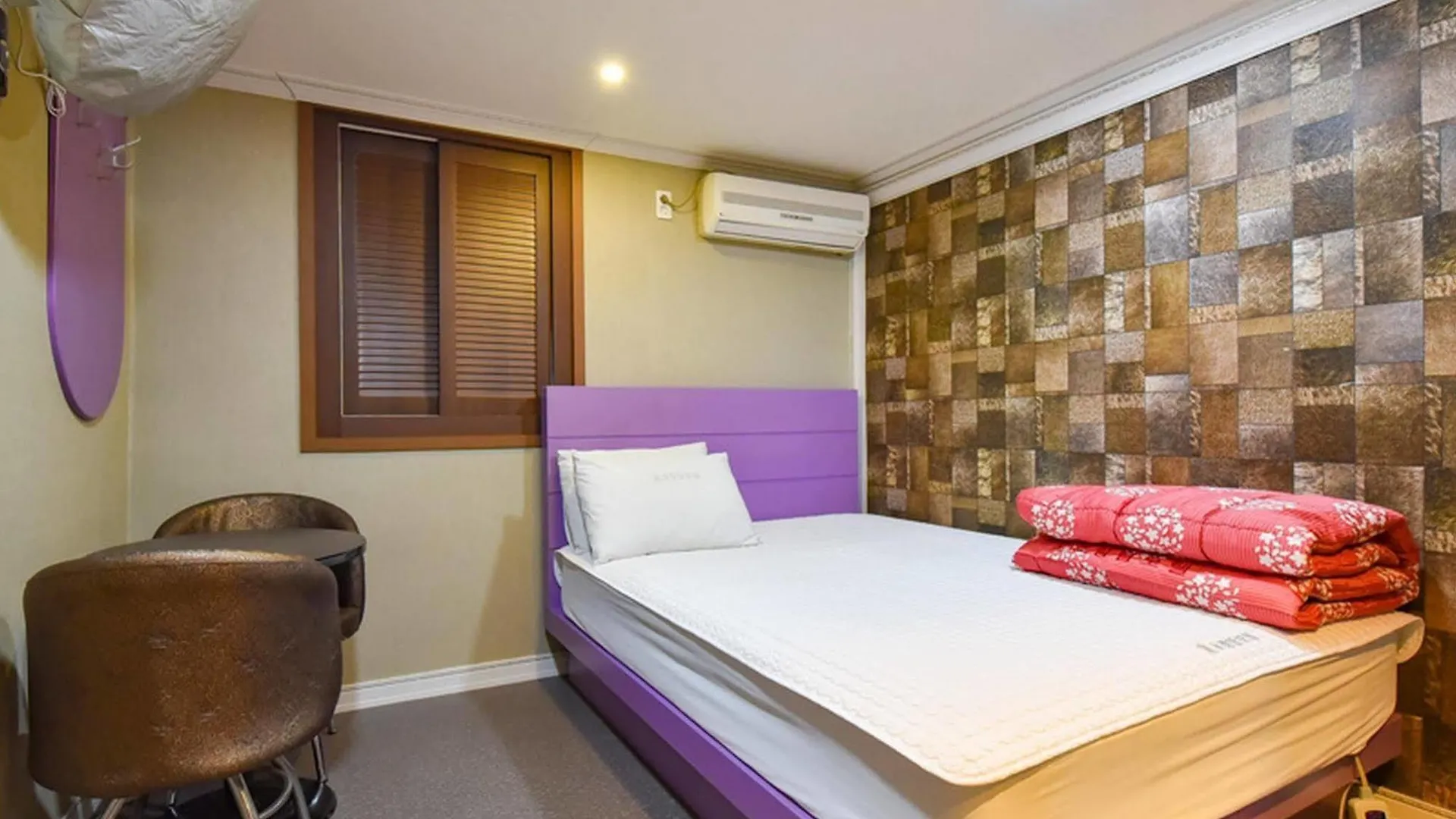 Top Motel Busan 2*,