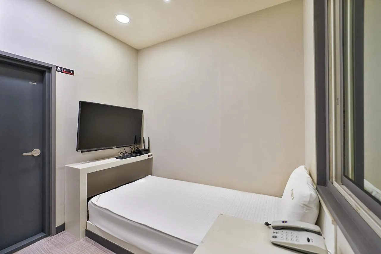 Top Motel Busan 2*,  South Korea